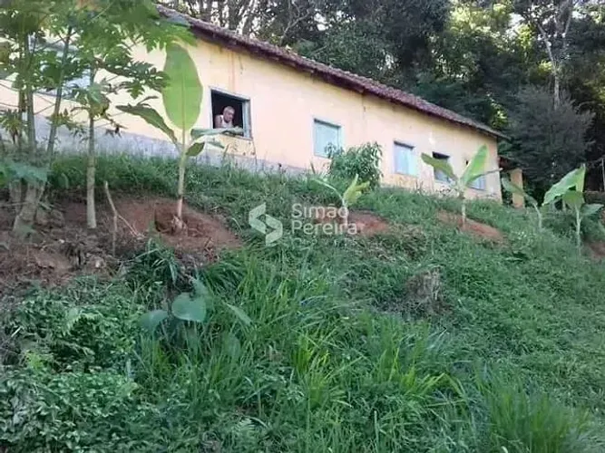 Imóvel para venda com 120000m² com 3 quartos em Centro - Simão Pereira - MG