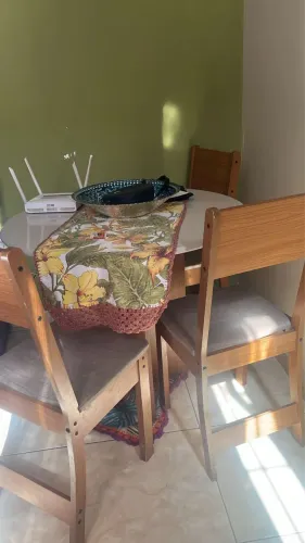 MESA 4 cadeiras R$ 350,00