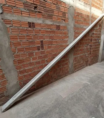 Vende-se porte de eletricidade de ferro de 6.30, ótimo para sua casa