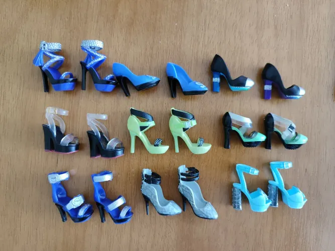 Rainbow High - Lotinho de sapatos