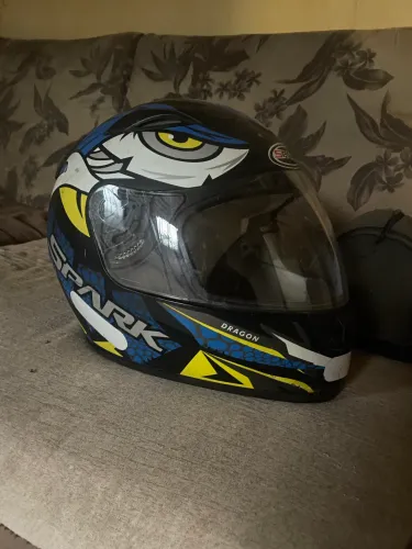Capacete usado