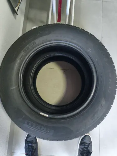 Vendo 2 pneus 205/65 r15