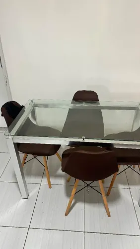 Mesa de inox, tampo de vidro