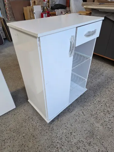 Fruteira com armário