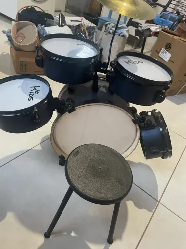 Bateria infantil