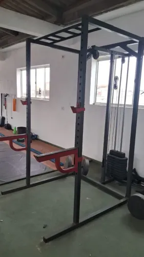 Equipamentos para academia de musculação ou crossfit 