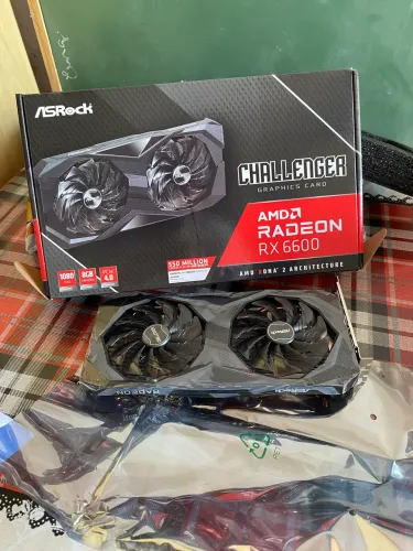 Placa de Video RX6600