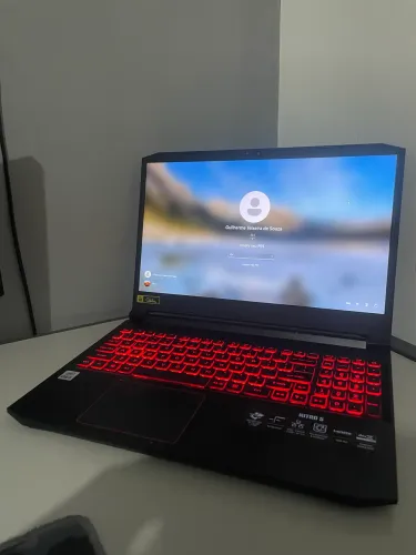 NITRO 5 - I5 10Gen - RTX 3050 - 700SSD - 24 RAM + Base Cooler