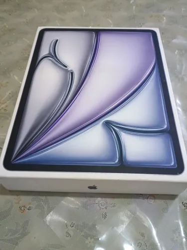 Vendo iPad 13 M4 128gb novo com nota fiscal.