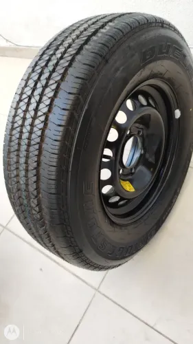 Pneu e roda 245/70R16