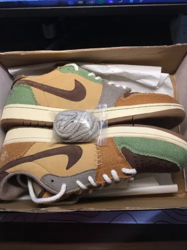 Tênis Nike Air Jordan 1 Retro Low OG Zion Williamson Voodoo