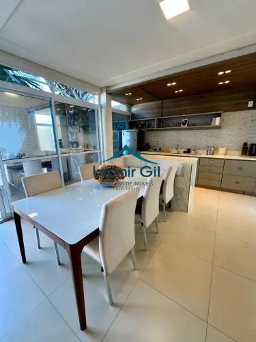 - CASA - 3 SUÍTES PLENAS - PRÓXIMA À PRAIA DA GRACIOSA
