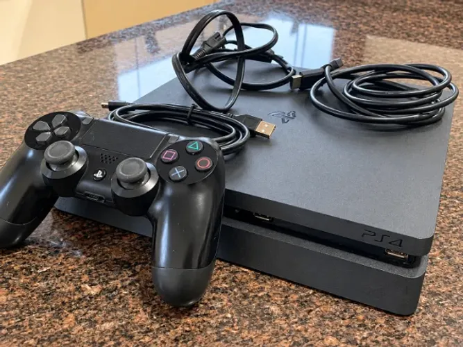 PS4 Slim 500GB com Controle Original + Cabos