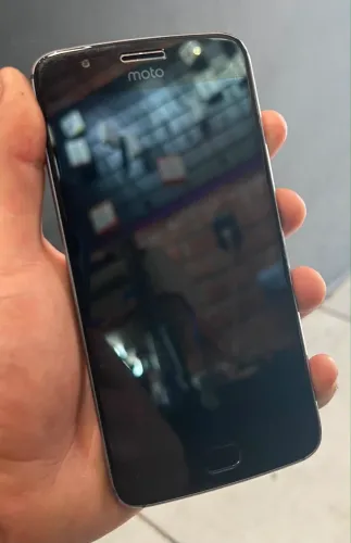 Motorola Moto G5s 32GB Cinza