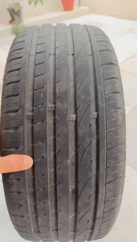 Pneu aro 17 referência 205/40/17