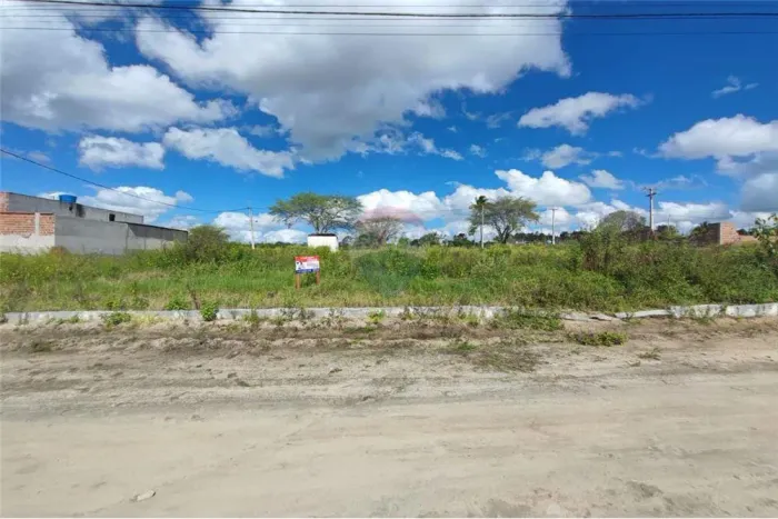 Sua casa pode esta aqui neste lote ,já imaginou?