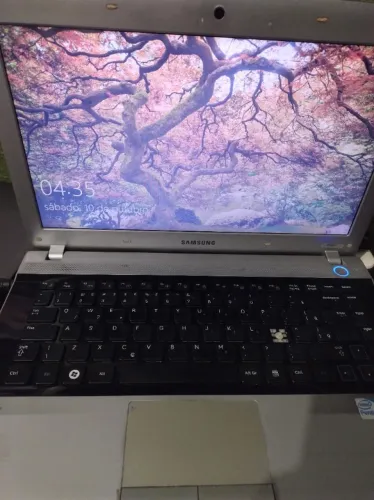 Notebook Samsung funcionando perfeitamente
