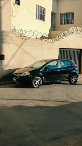 Fiat Punto 1.4 Fire Flex 8V 5P 2010