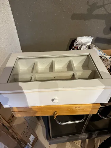 Vende se penteadeira suspensa 60x35