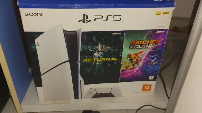 PS5 Slim 1TB + 2 Controles + Base de Carregamento - Completo!!