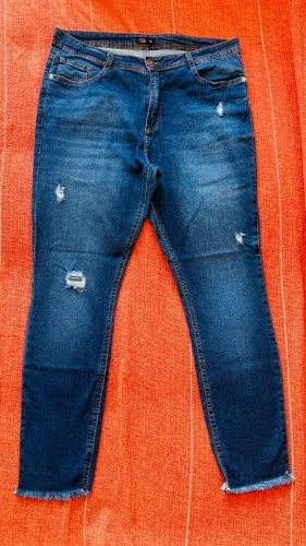 CALÇA JEANS MODERNA