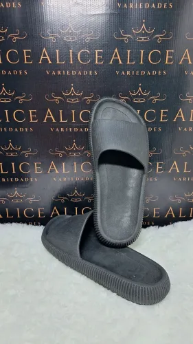 Chinelo nuvem slide