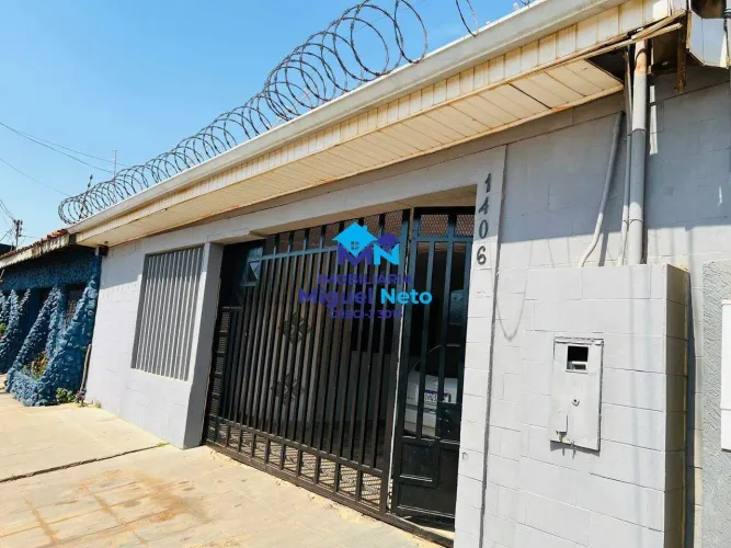 Casa com Piscina, Área Gourmet e Segurança Completa  Pronta para Morar!