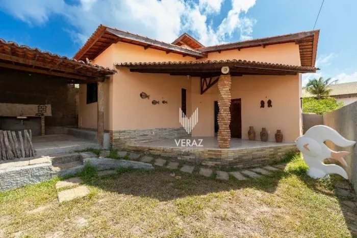 Casa com 3 dormitórios com 110 m² na Praia de Flecheiras - Trairi/CE