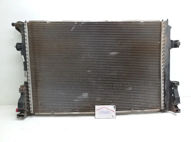 Radiador Mercedes A250 2.0 2015 / 2016 Na2465001403
