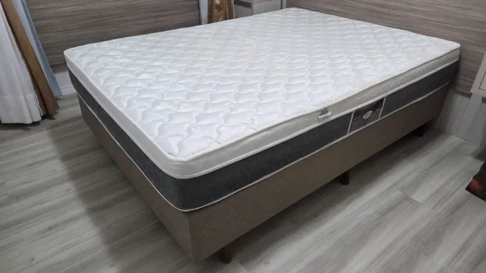 Cama casal com base box