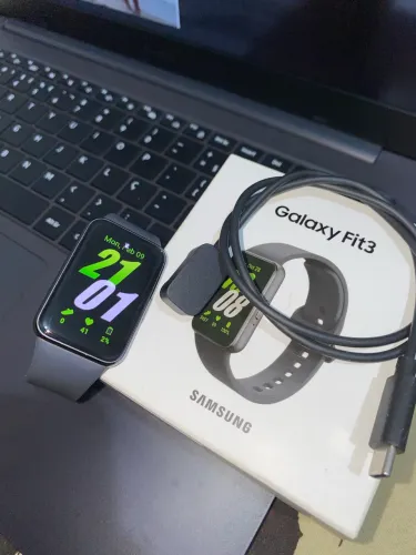 Galaxy Fit 3 na caixa