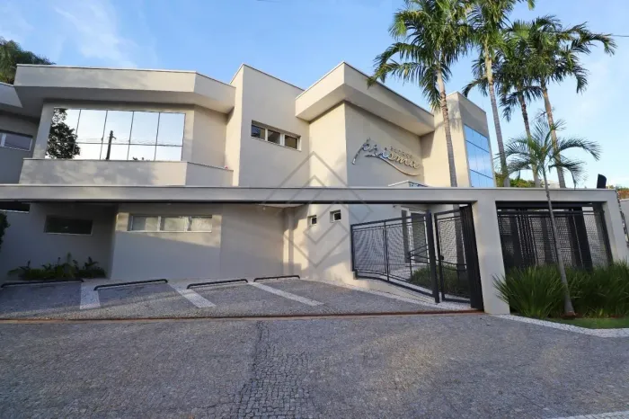 Prédio comercial à venda no Parque Taquaral - Campinas/SP com 14 Salas e 2 Recepções.