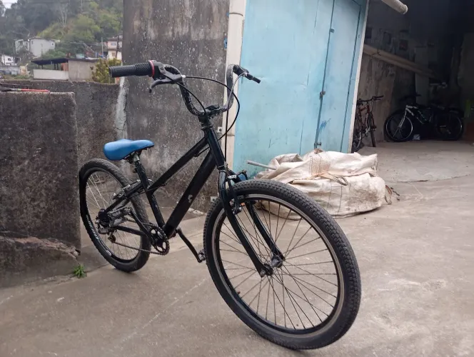 Vendo bicicleta aro 24 pronta para andar