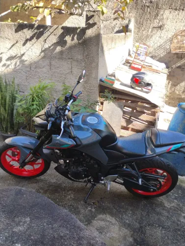VENDO UMA MOTO MT 03 27.MIL seme nova