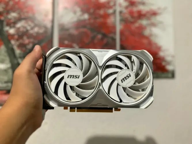 PLACA DE VIDEO RTX 4060 8GB - MSI BRANCA