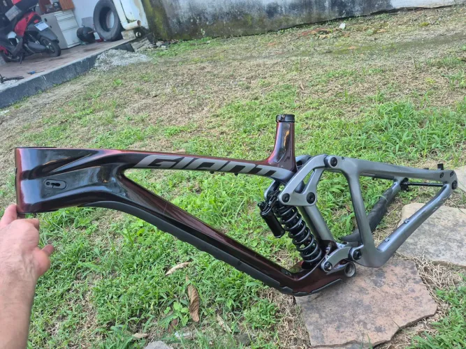 Quaro Giant Glory 29 ou mullet carbono (exclusividade)downhill