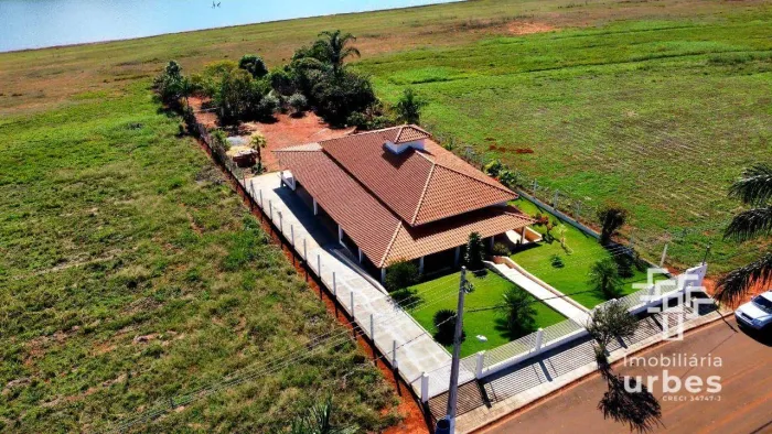 Chácara com 4 dormitórios à venda, 1800 m² por R$ 1.000.000,00 - Residencial Águas do Carm