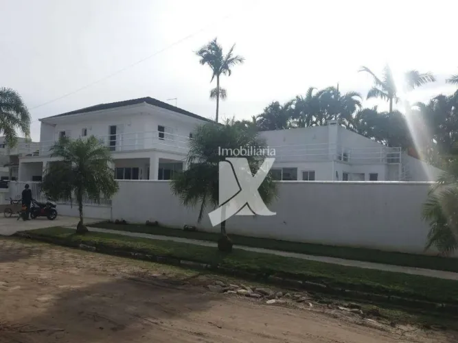 Casa com piscina e ar + 5 dorm( sendo que 3 são suítes) para alugar, 312 m² por R$ 3.000/d