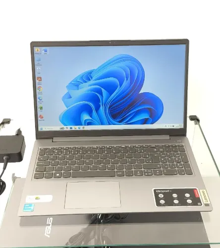 Notebook Lenovo IdeaPad 3 - Intel Core i3-1115G4 - RAM 4GB - SSD 256GB Nvme - T. "15.6 FHD