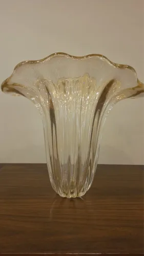 Maravilhoso vaso de Murano
