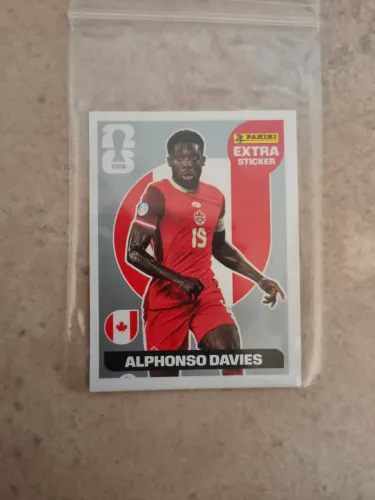 Figurinha legend prata do Alphonso Davies