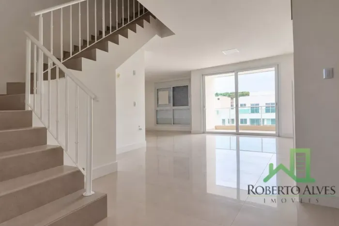 ALUGUEL | Cobertura duplex com 2 suítes e escritório | Jurerê