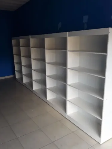 Armário prateleira tipo expositor, estante, nicho, colmeias preço promocional