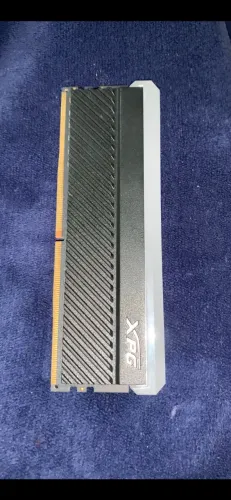 MEMÓRIA RAM XPG SPECTRIX 8GB -DDR4 - 3200Mhz