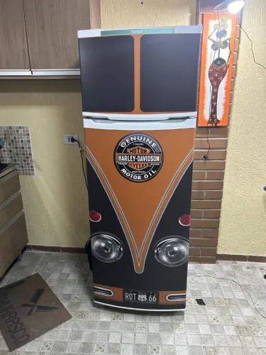 Envelopamento de geladeira (personalizado)