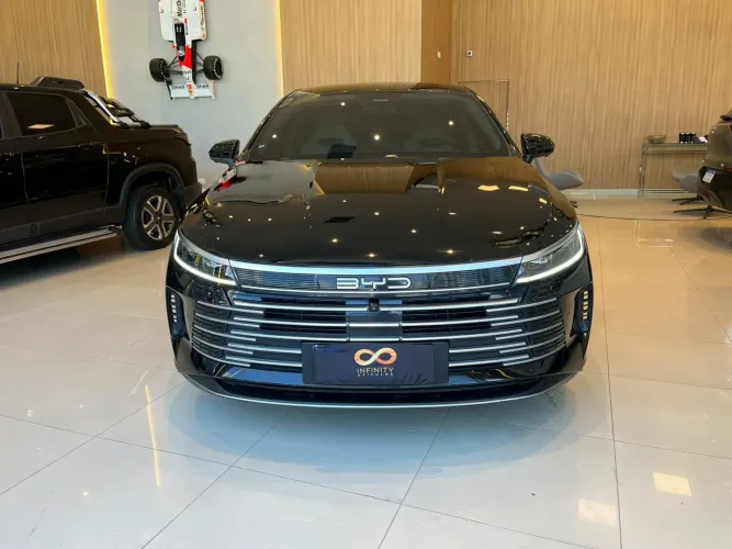 BYD King GL 1.5 16V Híbrido Aut. 2025