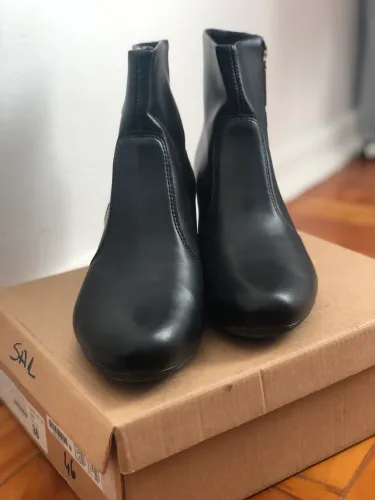 Bora Modare preta 37