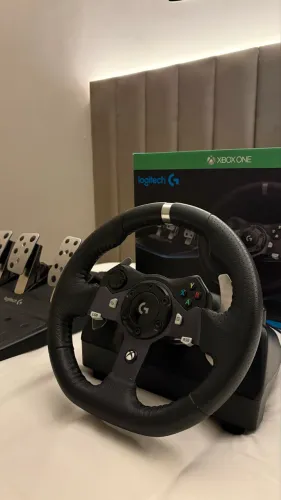 Volante e pedal Logitech G920