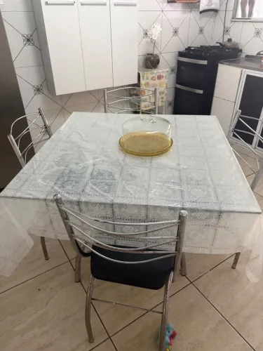 Mesa de vidro 4 cadeiras