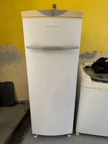 Geladeira Brastemp 380l